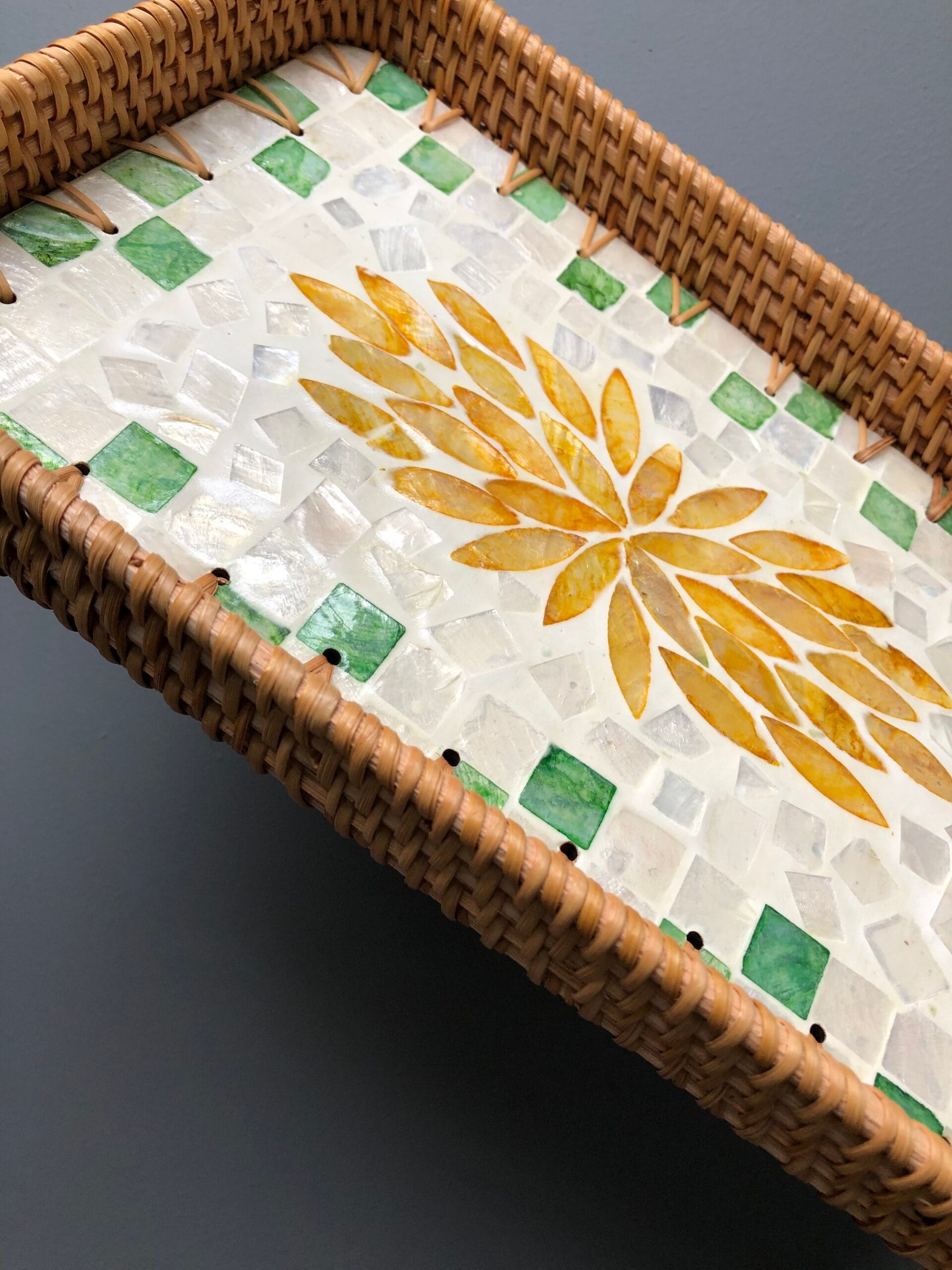 Handmade Golden Leaf Rectangular Woven Tray – Size 7 Golden Leaf Rectangular Woven Tray detail view